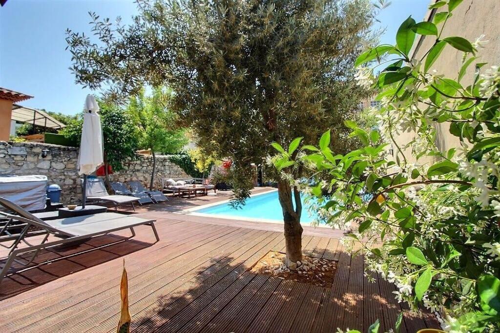 Villa 3 Appartements Entiers Avec Piscine Et Jaccuzi Et Parking マルセイユ エクステリア 写真