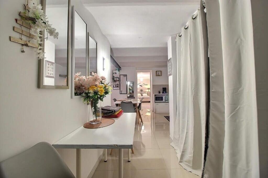 Villa 3 Appartements Entiers Avec Piscine Et Jaccuzi Et Parking マルセイユ エクステリア 写真